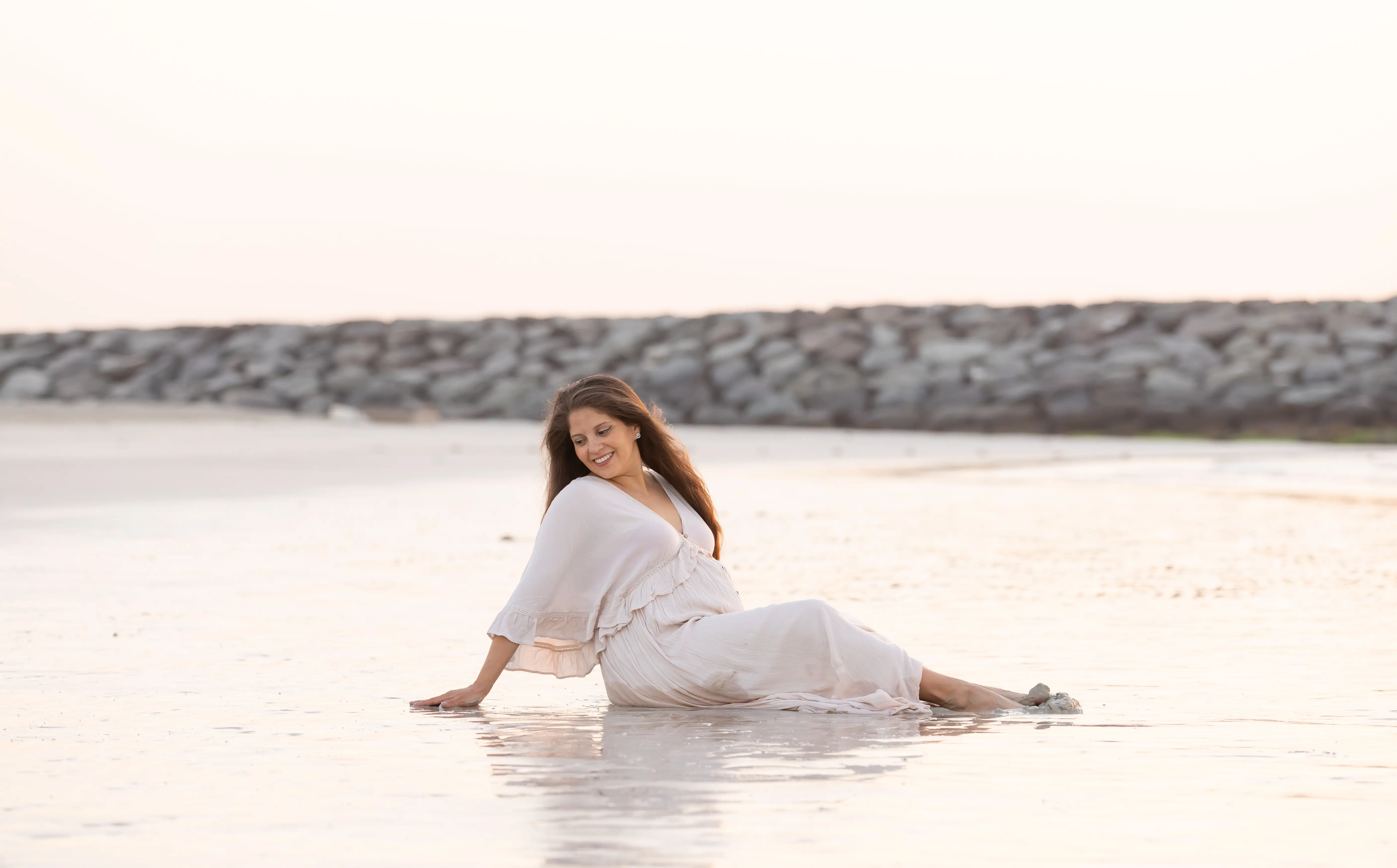 Close-up pregnancy portrait JBR Dubai