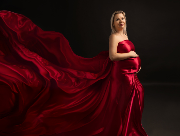 Yellow maternity dress photoshoot