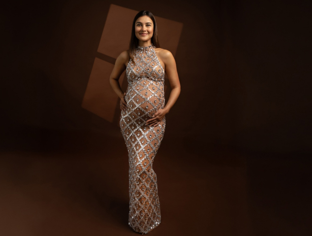 Metallic fabric maternity shoot Dubai