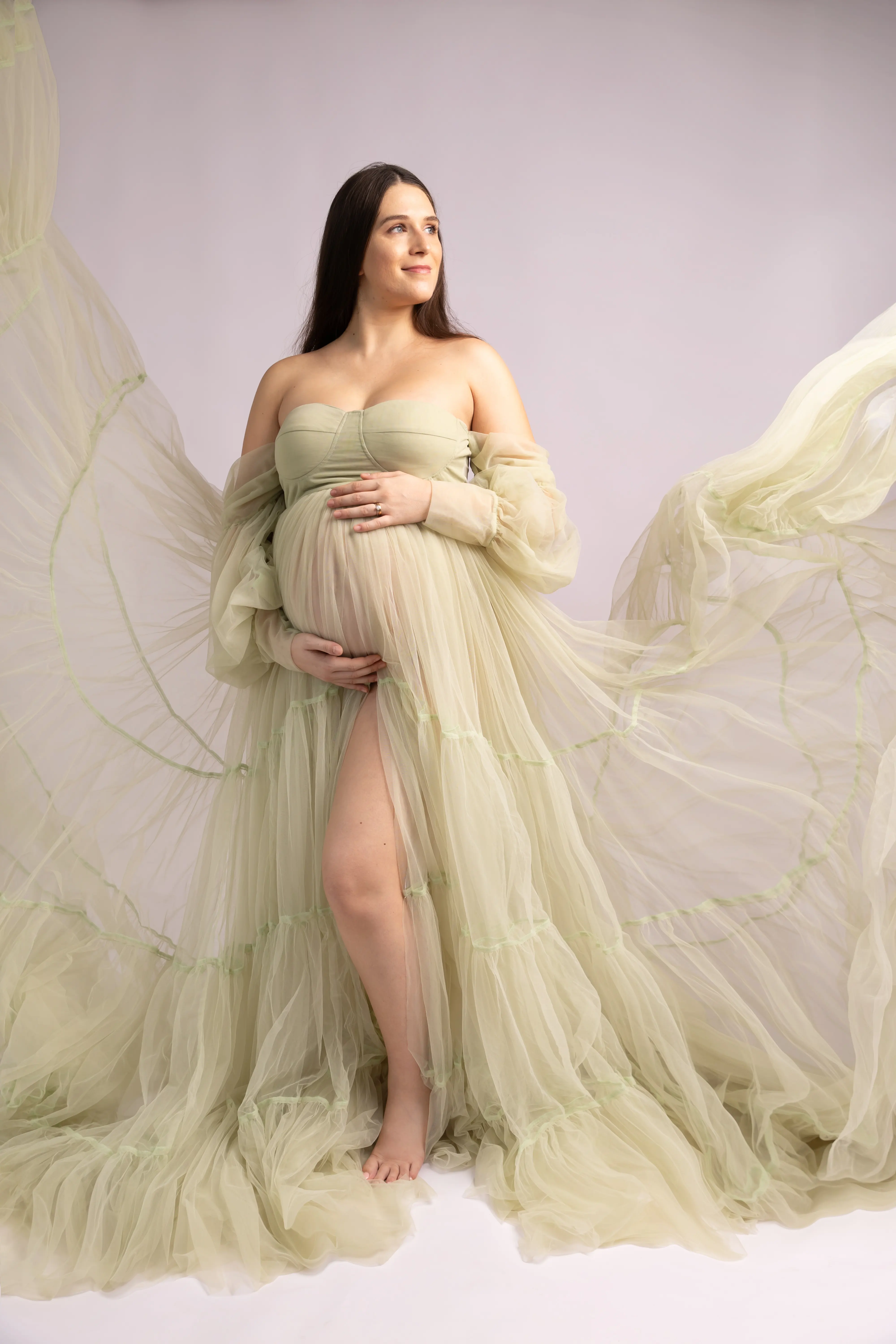 Studio maternity portrait Dubai