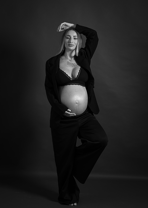 Maternity photography Dubai