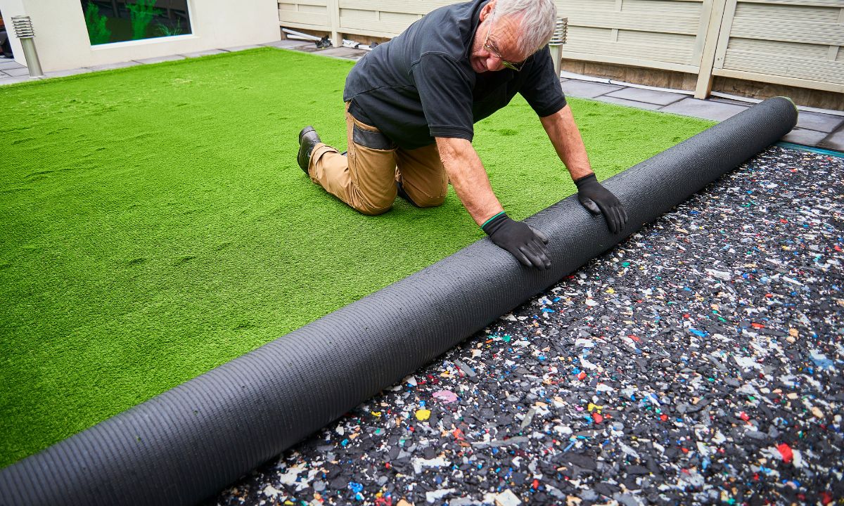 Why Artificial Grass Is Becoming Popular for Pet Owners