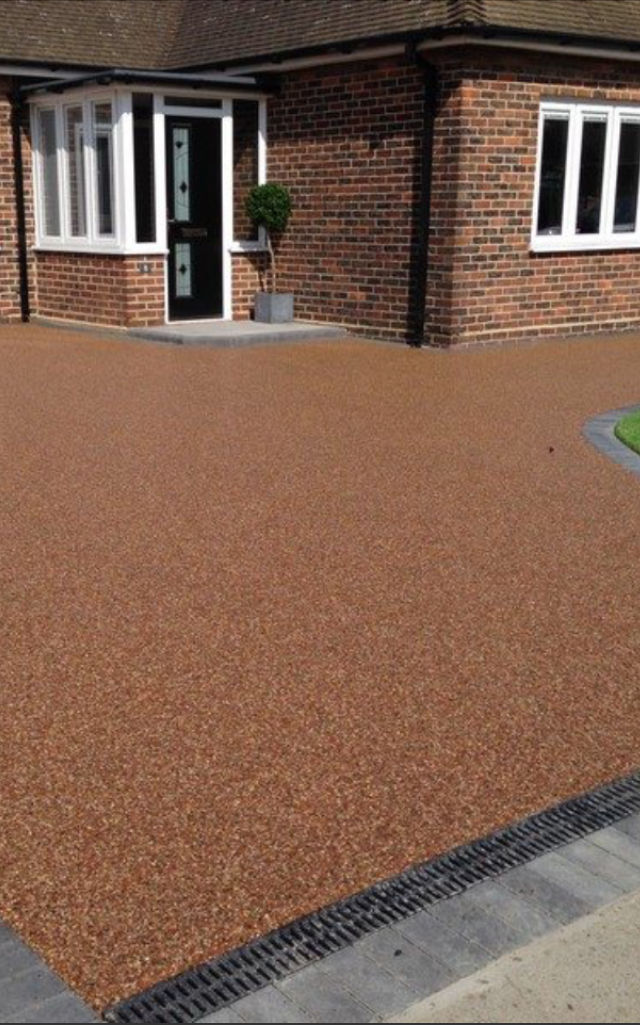 Do Resin Bonded Driveways Need Planning Permission in Leicester?